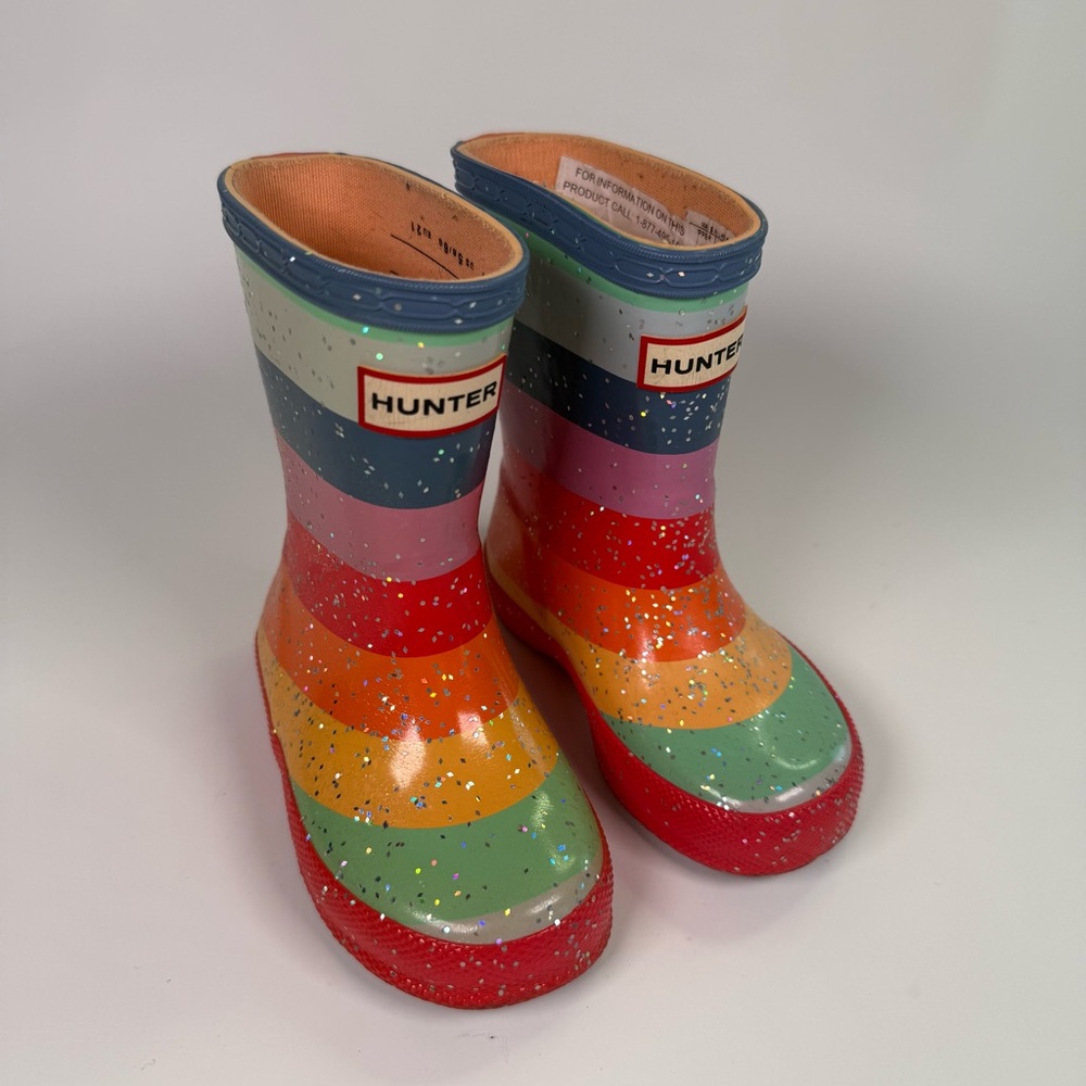 Hunter Kids Rainbow Glitter Rain Boots - Picture 13 of 13